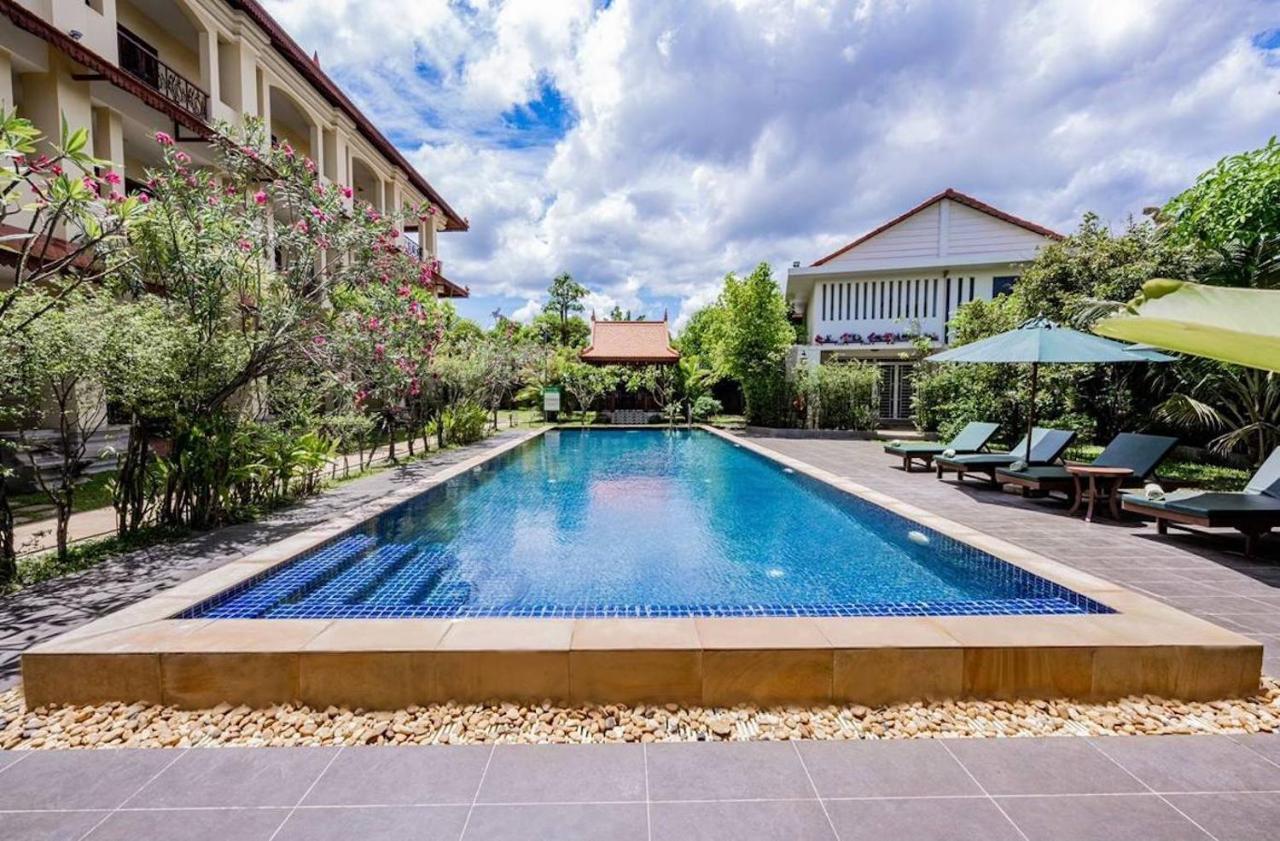 Savada Angkor Boutique Hotel Ciudad de Siem Riep Exterior foto