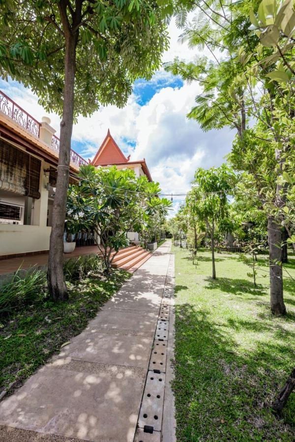Savada Angkor Boutique Hotel Ciudad de Siem Riep Exterior foto